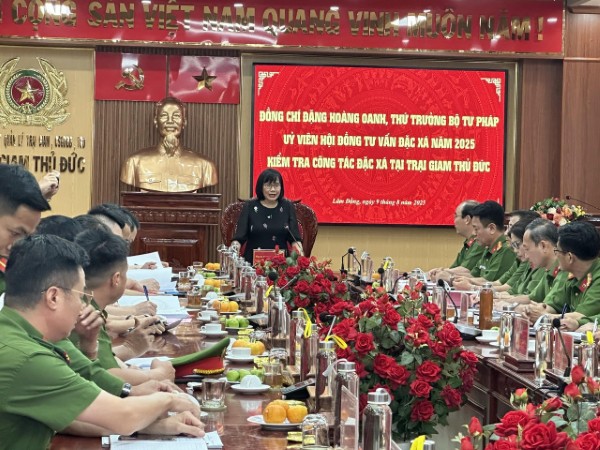 Thứ trưởng Bộ Tư pháp Đặng Hoàng Oanh: Chuẩn bị tốt nhất cho các phạm nhân tái hòa nhập cộng đồng
